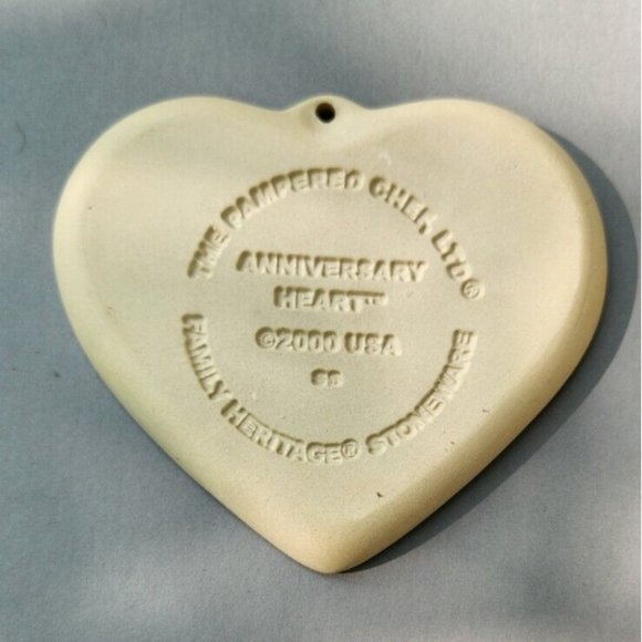 Pampered Chef 2000 Anniversary Heart Cookie Mold - Picture 2 of 10